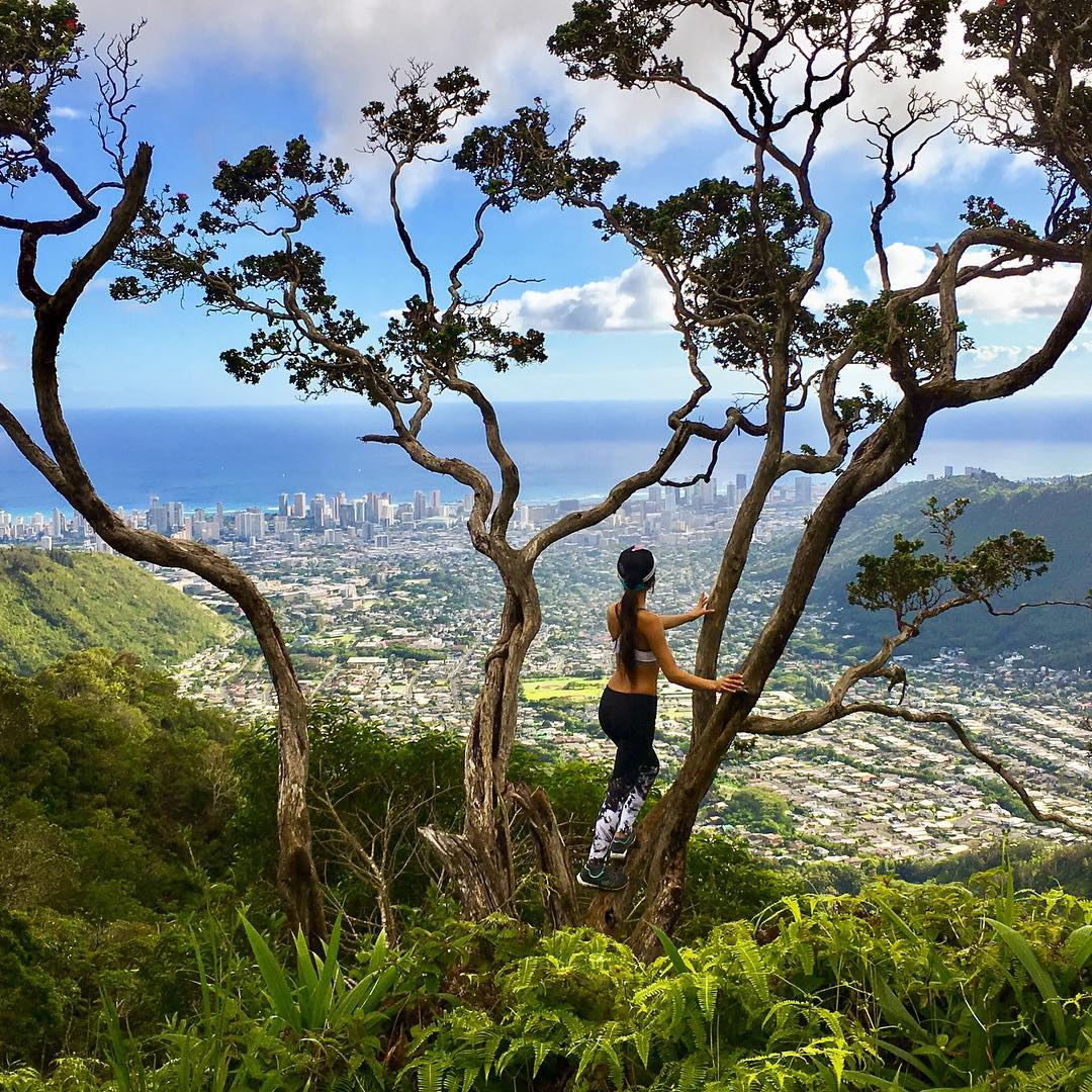Vanessa Rallonza on Serene Oahu Peak, Capturing Hiking Adventure