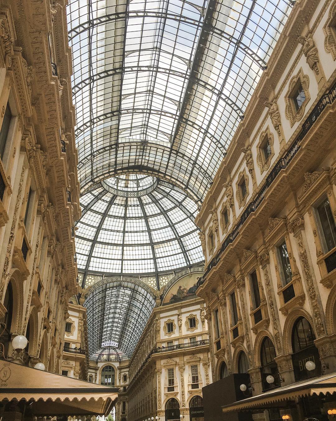 Vanessa Rallonza Milan Spring Reflection