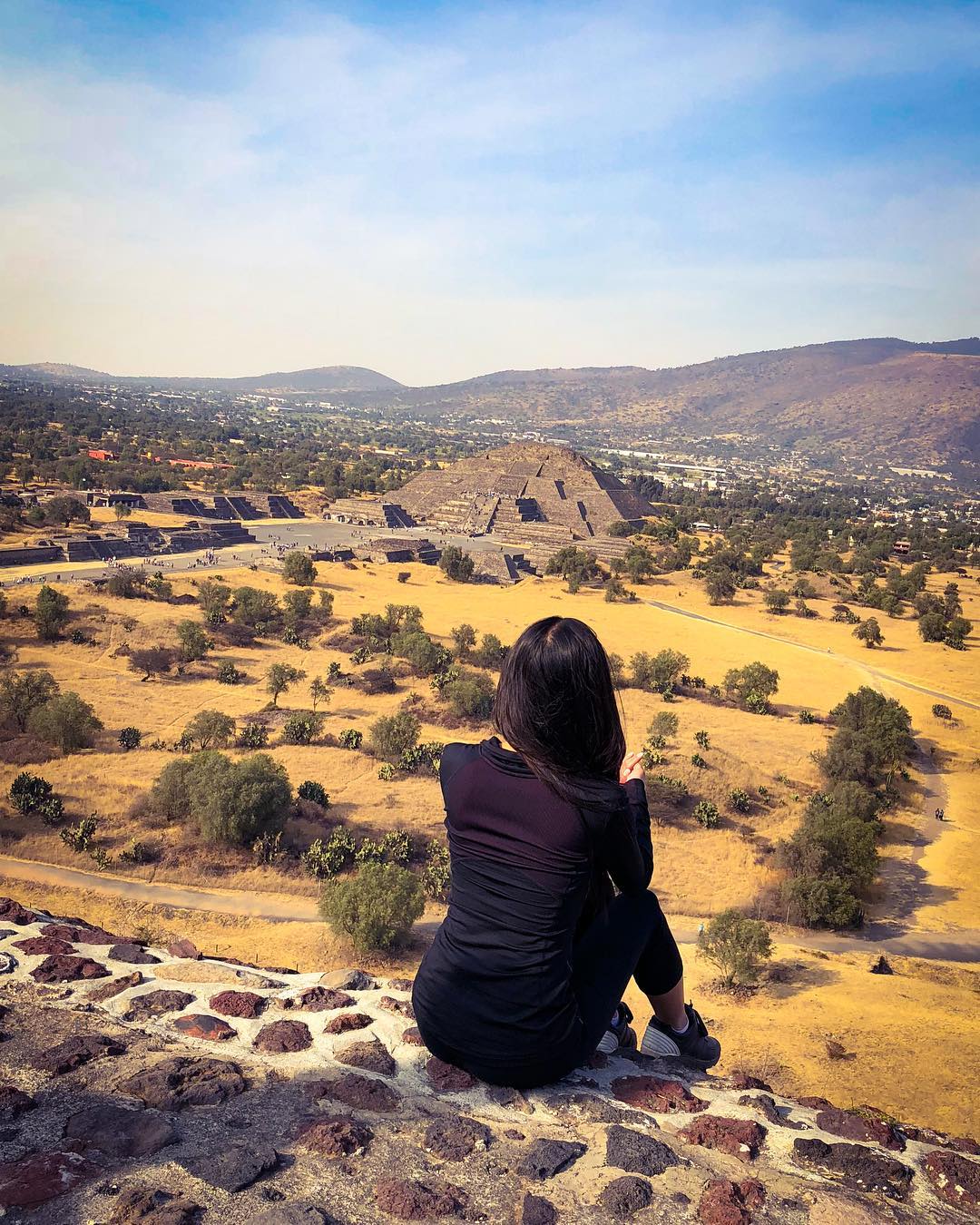 Vanessa Rallonza: Grateful Moment - Valley View Bliss