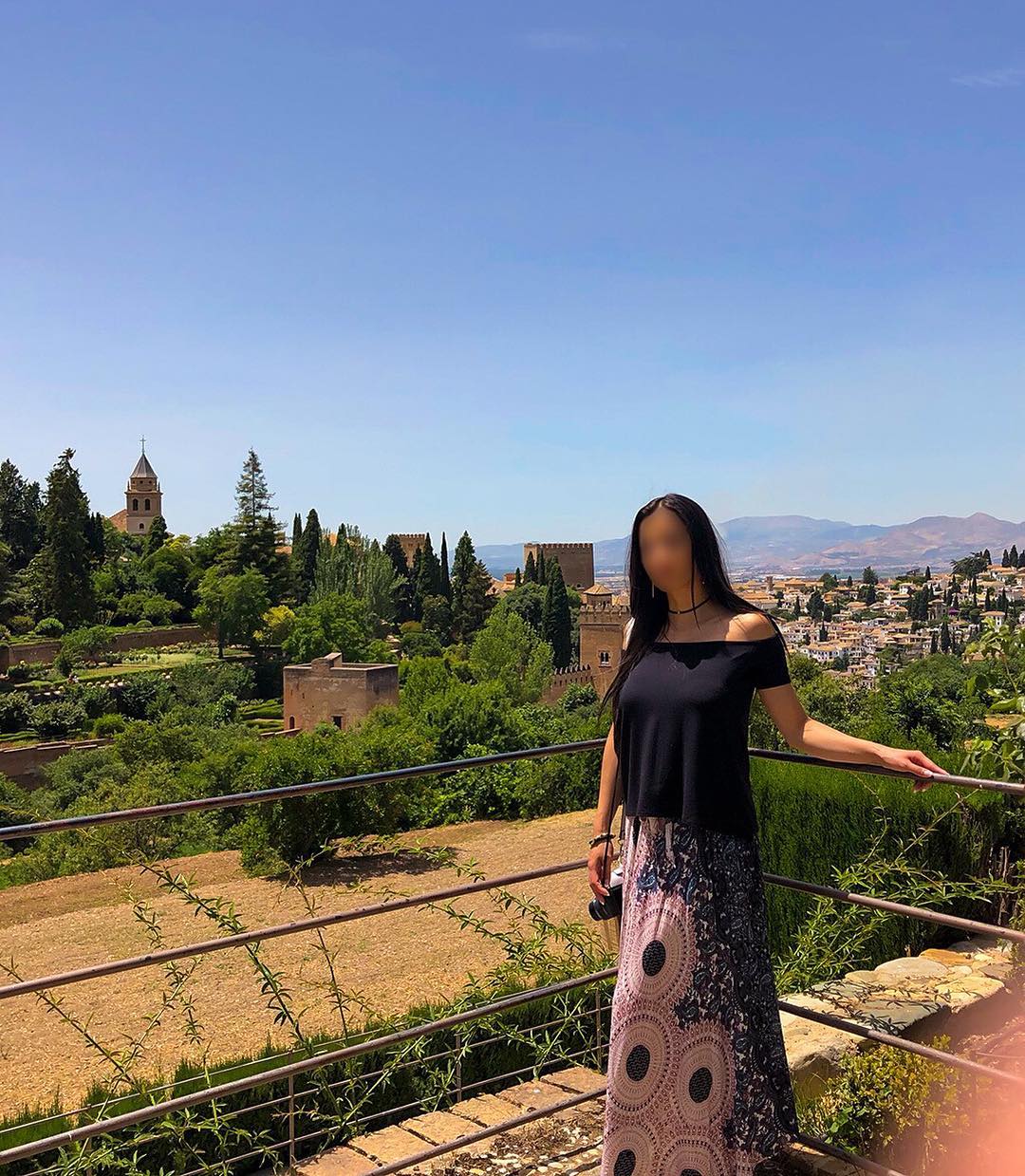 Vanessa Rallonza: Gazing over Metropolitan Panorama