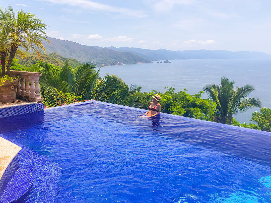 Vanessa Rallonza: Graceful Swim in Ocean-View Pool