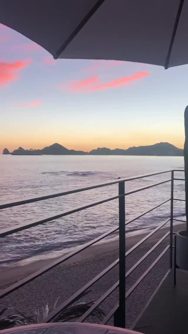 Vanessa Rallonza Ocean Sunset Serenity (Video)