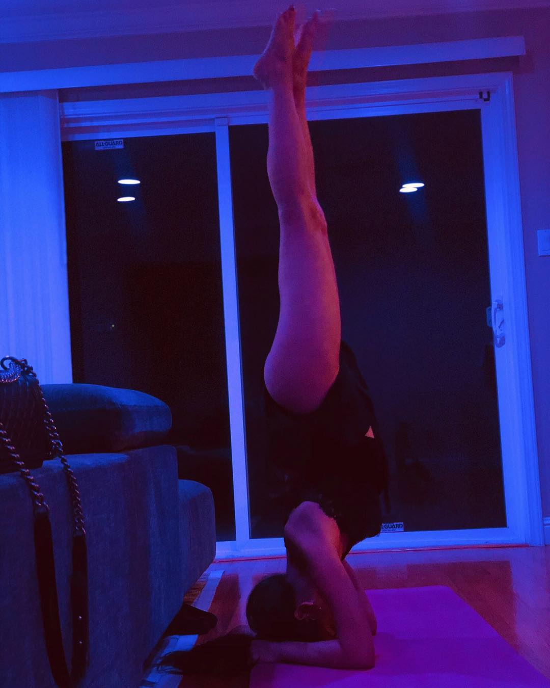 Vanessa Rallonza - Graceful Alignment in Challenging Handstand