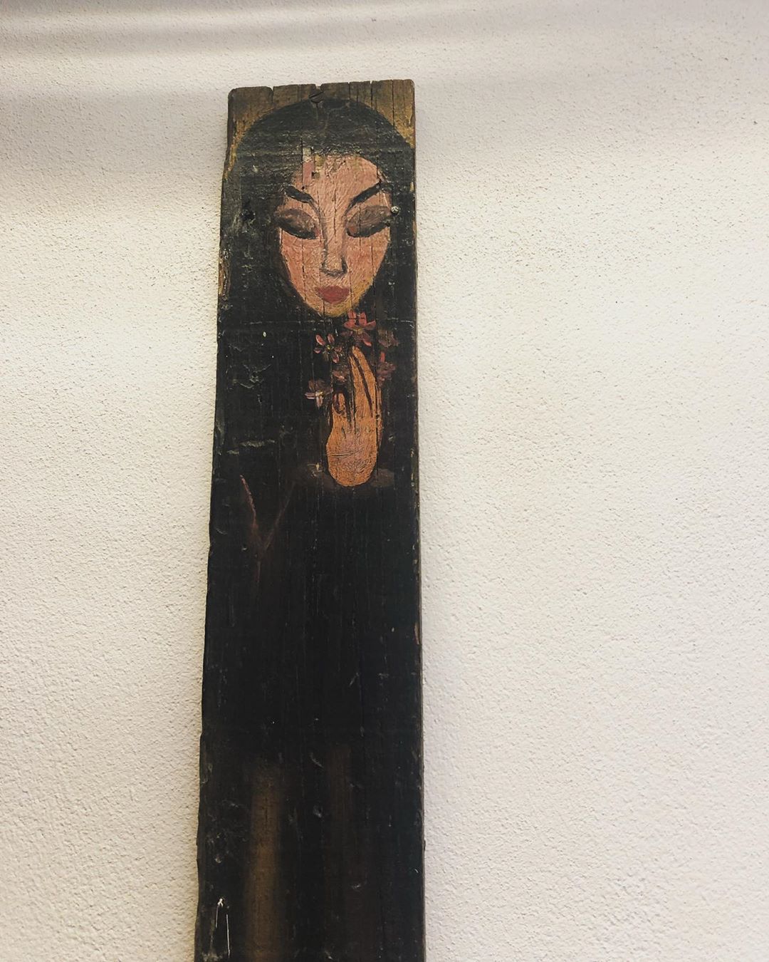 Vanessa Rallonza: Captivating Wooden Portrait for Home Decor