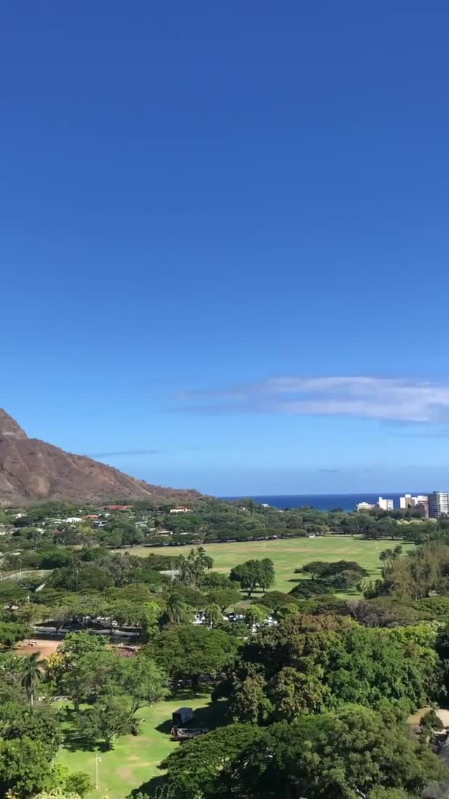 Vanessa Rallonza's Breathtaking Waikiki Adventure (Video)
