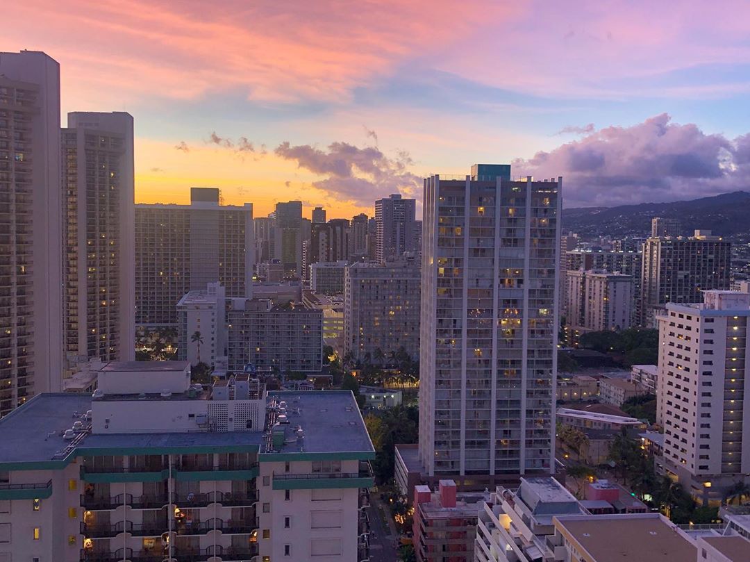 Vanessa Rallonza: Majestic Sunset Over Honolulu Skyline