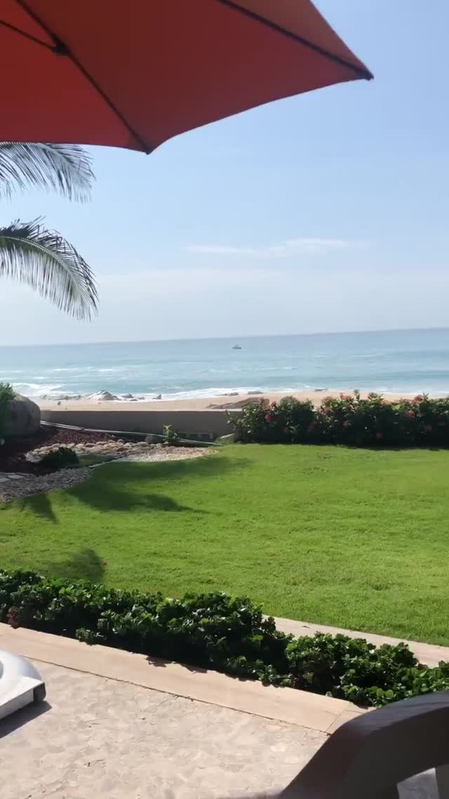 Vanessa Rallonza Beach Day Bliss (Video)