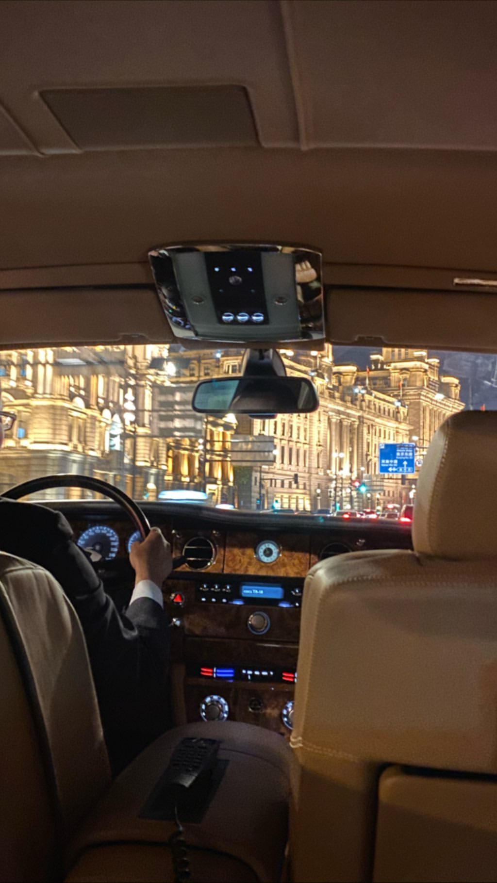 Vanessa Rallonza: Urban Vibe - Man Gracefully Navigates Bustling City Street