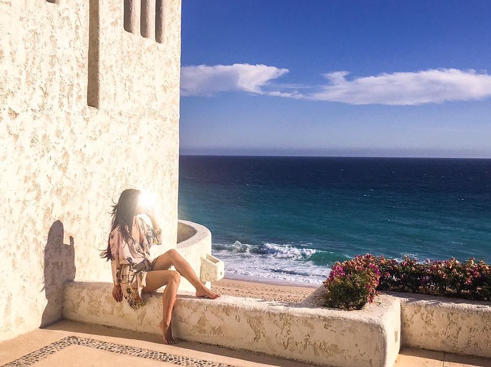 Vanessa Rallonza: Serene Seat by the Sea - January 2017
