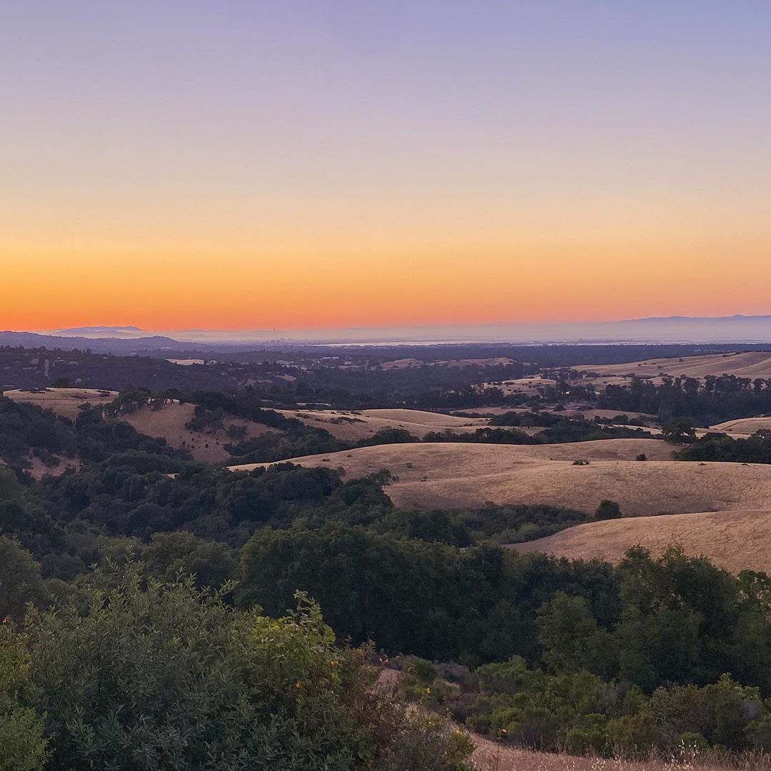 Vanessa Rallonza's Majestic Sunset Panorama